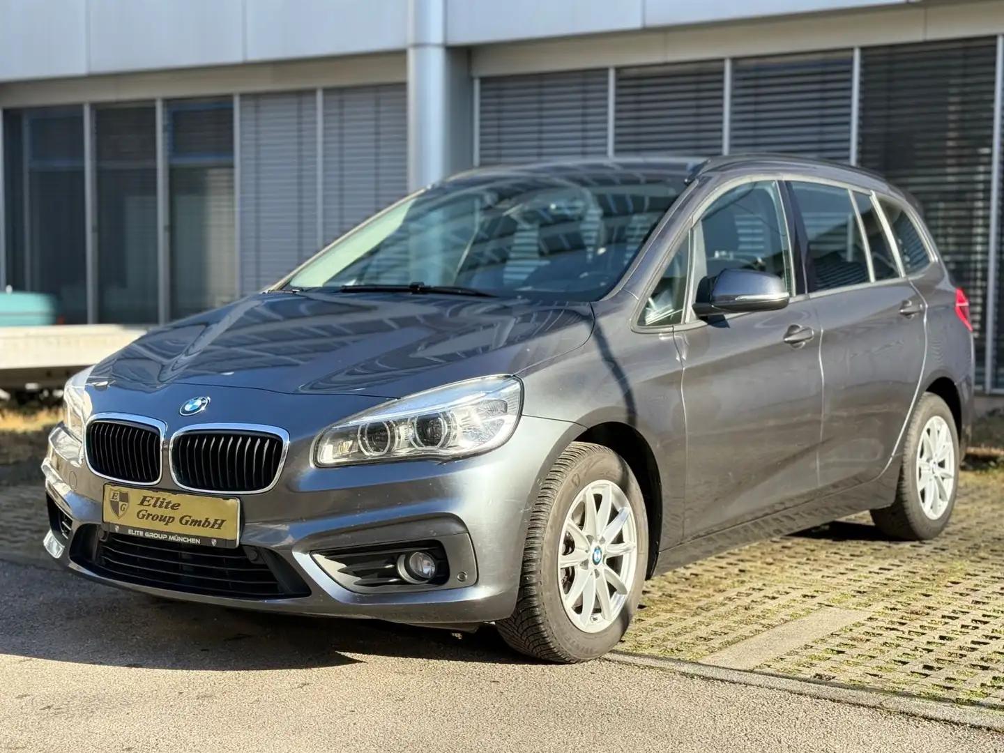BMW 218 * Advantage*7-Sitzer*Navi*PDC* Grau - 1