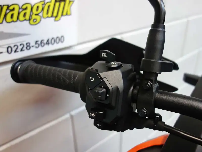 KTM 1390 SUPER ADVENTURE - foto 6