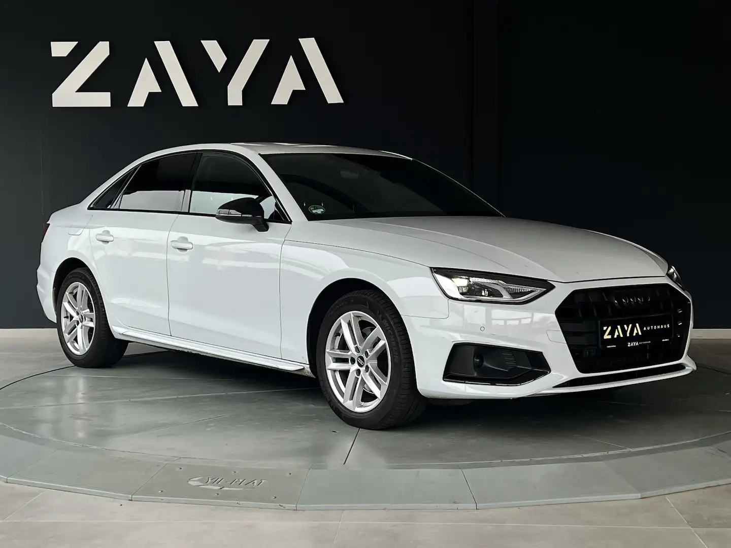 Audi A4 2.0 TDI S-Line Back Limo*VIRTUAL*AHK*LED* Weiß - 1