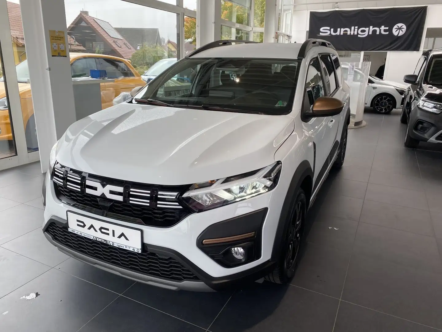 Dacia Jogger Extreme TCe 110 PS *Winterradaktion Blanc - 1