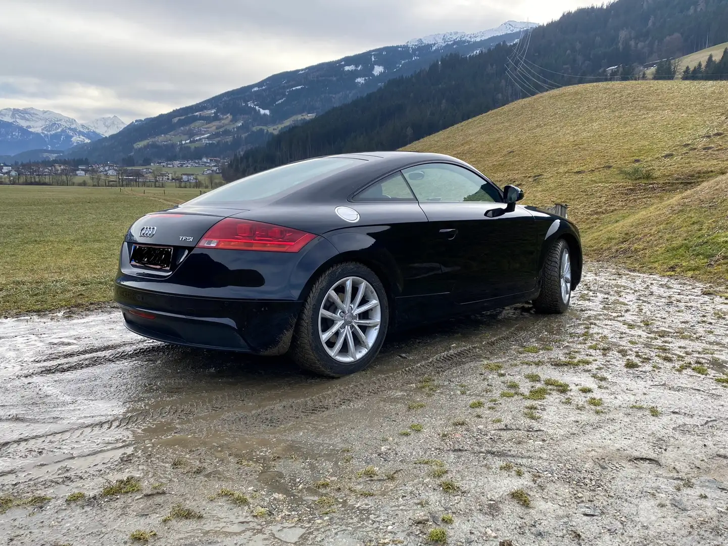 Audi TT Coupé 1,8 TFSI Černá - 2