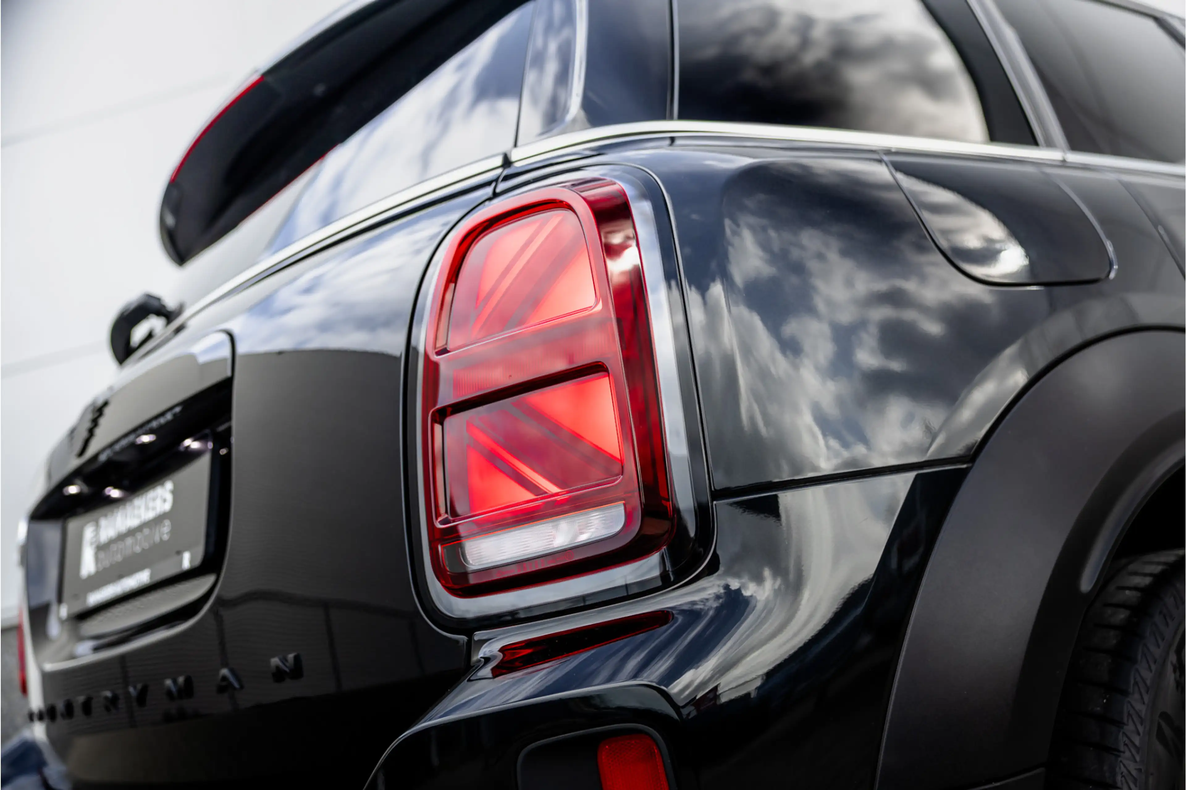 MINI Cooper SE Countryman 1.5 ALL4 Leder / Camera / 18 inch / Carplay — photo 38