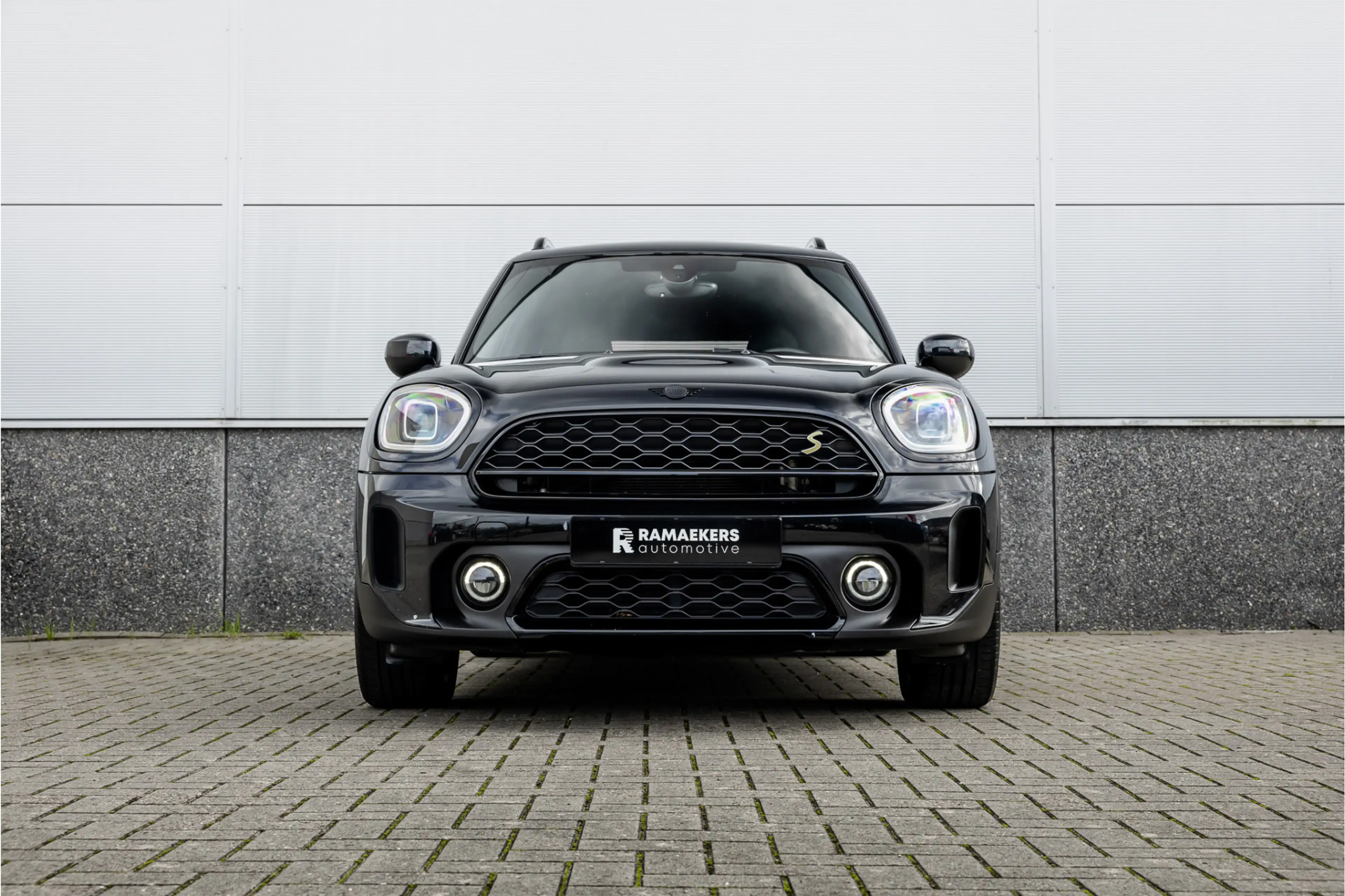 MINI Cooper SE Countryman 1.5 ALL4 Leder / Camera / 18 inch / Carplay — photo 3