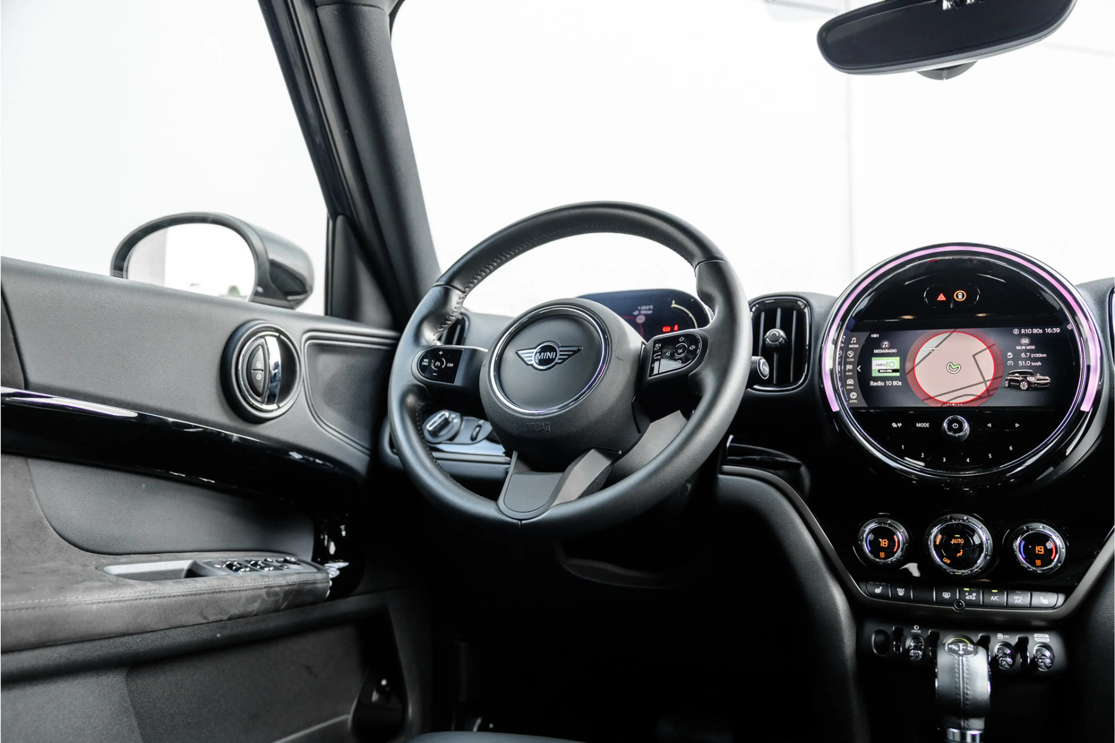 MINI Cooper SE Countryman 1.5 ALL4 Leder / Camera / 18 inch / Carplay — photo 47