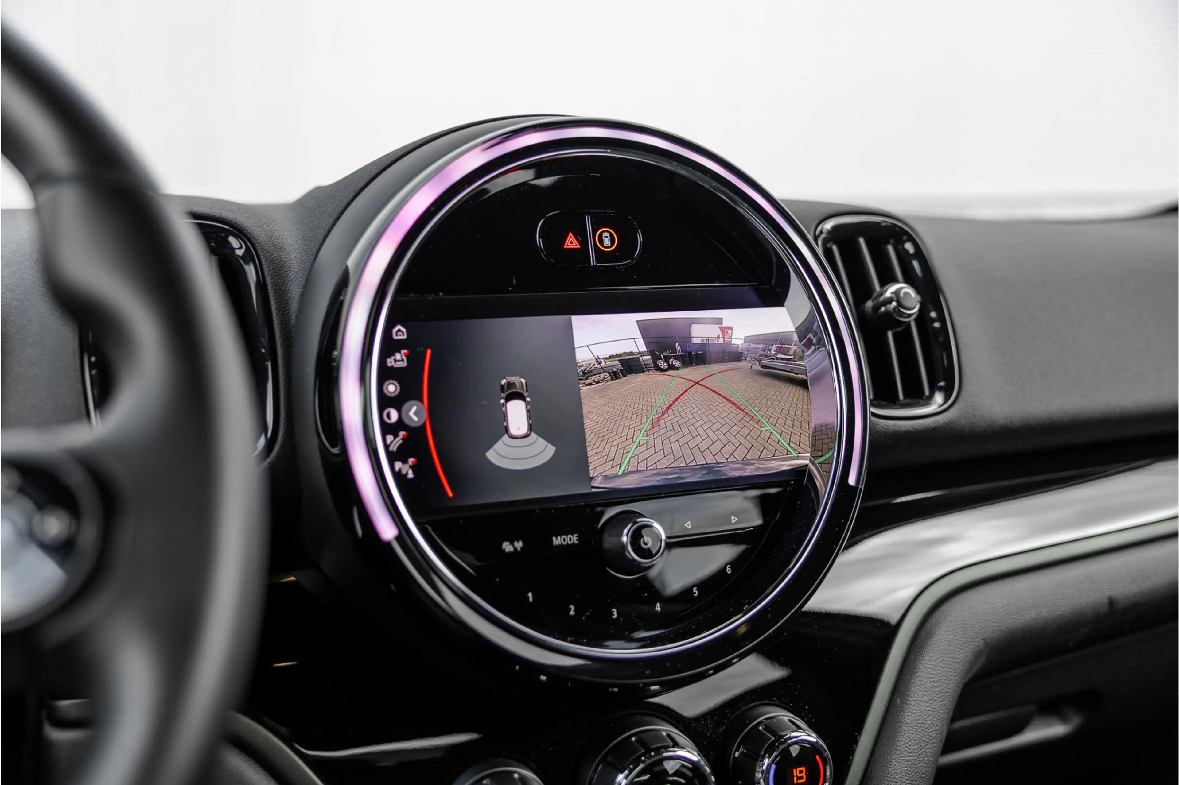 MINI Cooper SE Countryman 1.5 ALL4 Leder / Camera / 18 inch / Carplay — photo 20