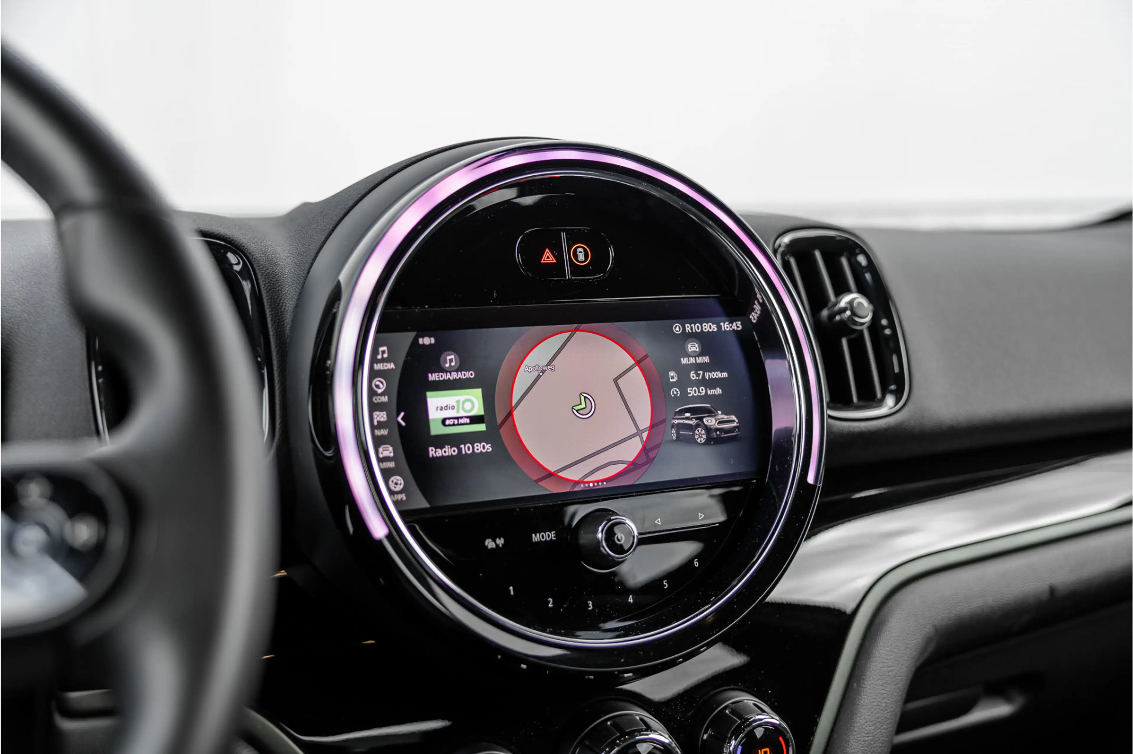 MINI Cooper SE Countryman 1.5 ALL4 Leder / Camera / 18 inch / Carplay — photo 19