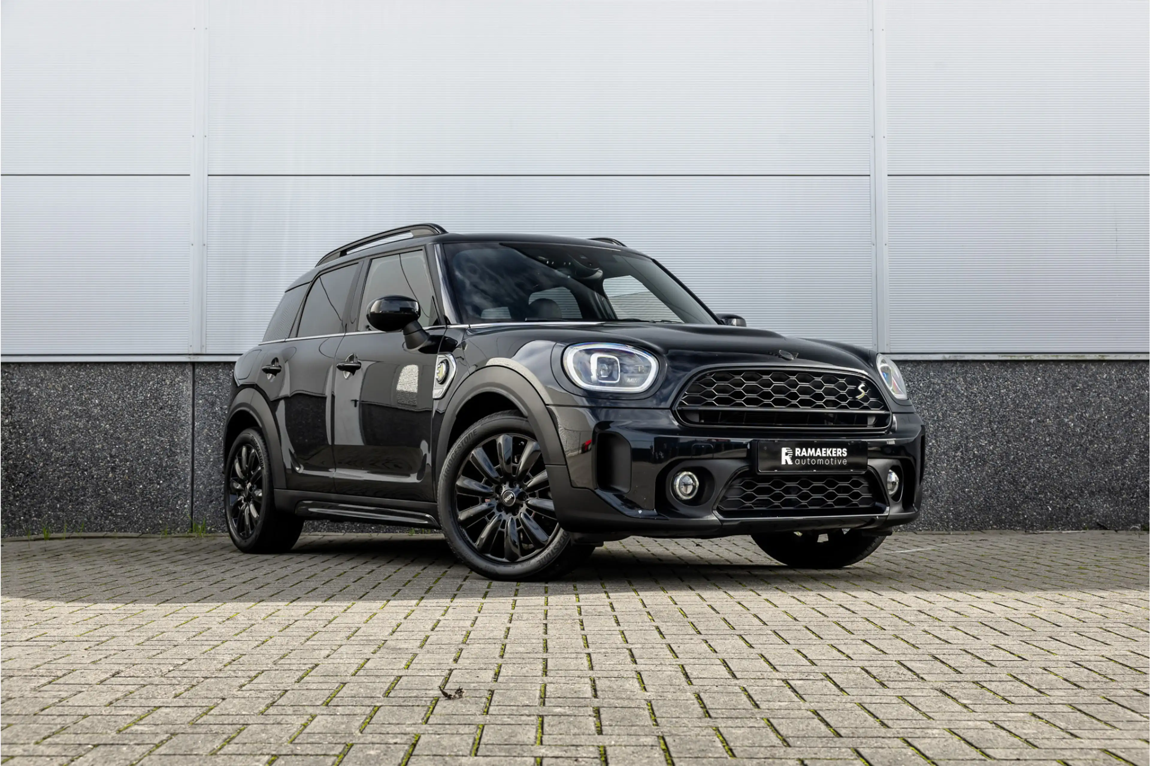 MINI Cooper SE Countryman 1.5 ALL4 Leder / Camera / 18 inch / Carplay — photo 10