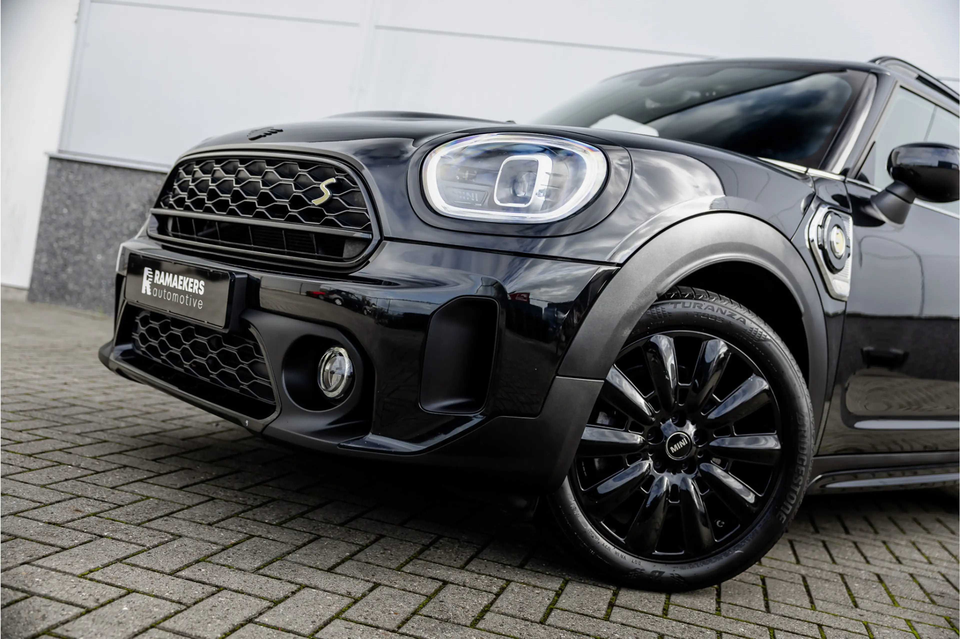 MINI Cooper SE Countryman 1.5 ALL4 Leder / Camera / 18 inch / Carplay — photo 36