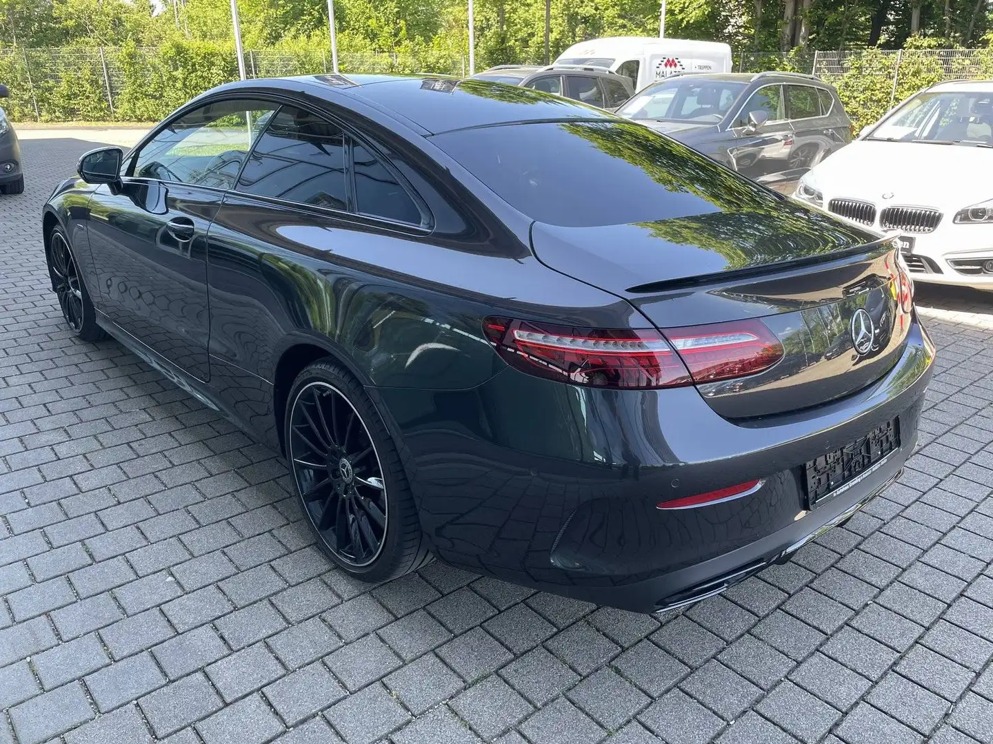 Mercedes-Benz E 400 d 4M Coupe AMG NIGHT*Pano*MULTIBEAM*Distro Nero - 2