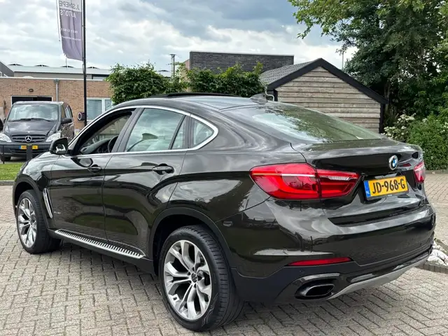 BMW X6 view 7