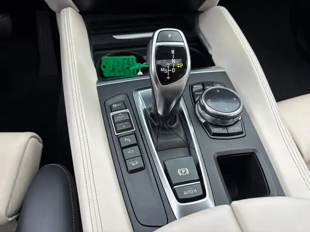 BMW X6 view 14
