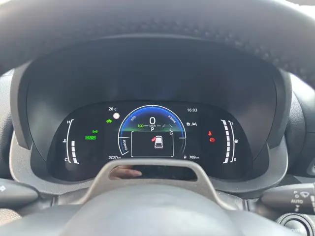 Toyota Yaris view 11