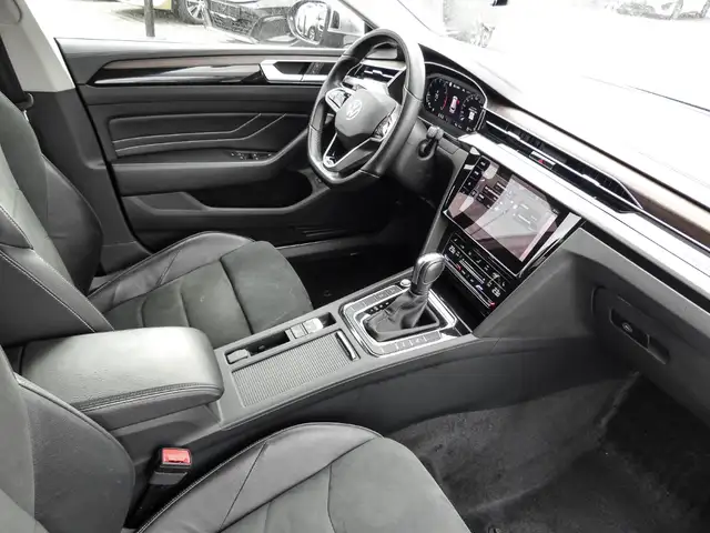 Volkswagen Arteon view 4