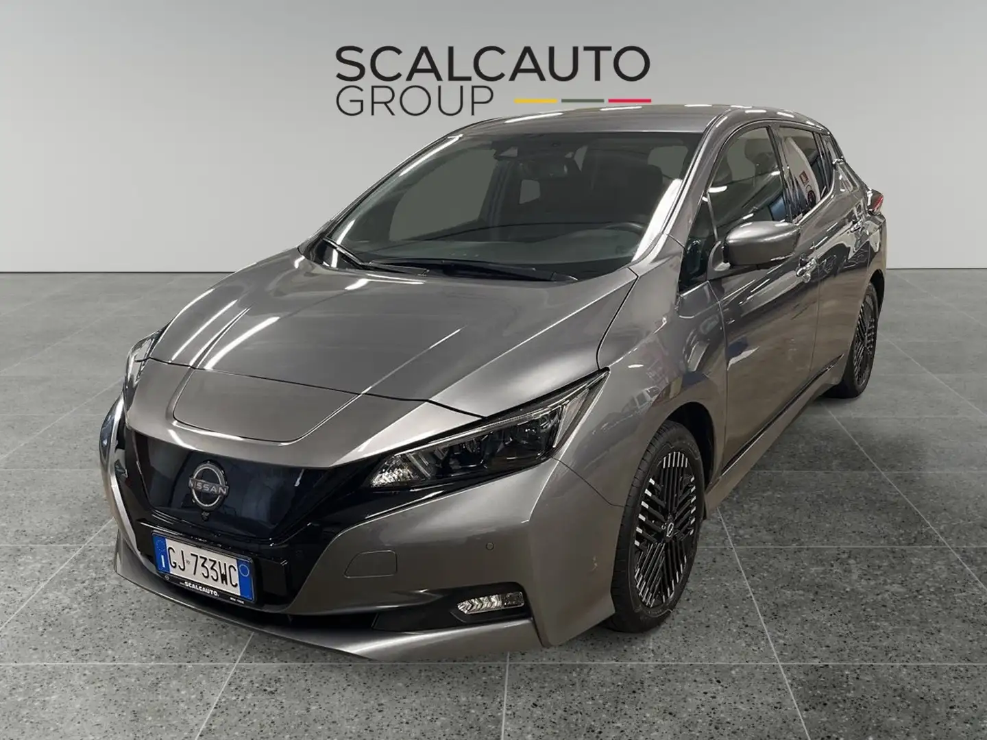 Nissan Leaf II 2022 40kWh N-Connecta CVT Grey - 1