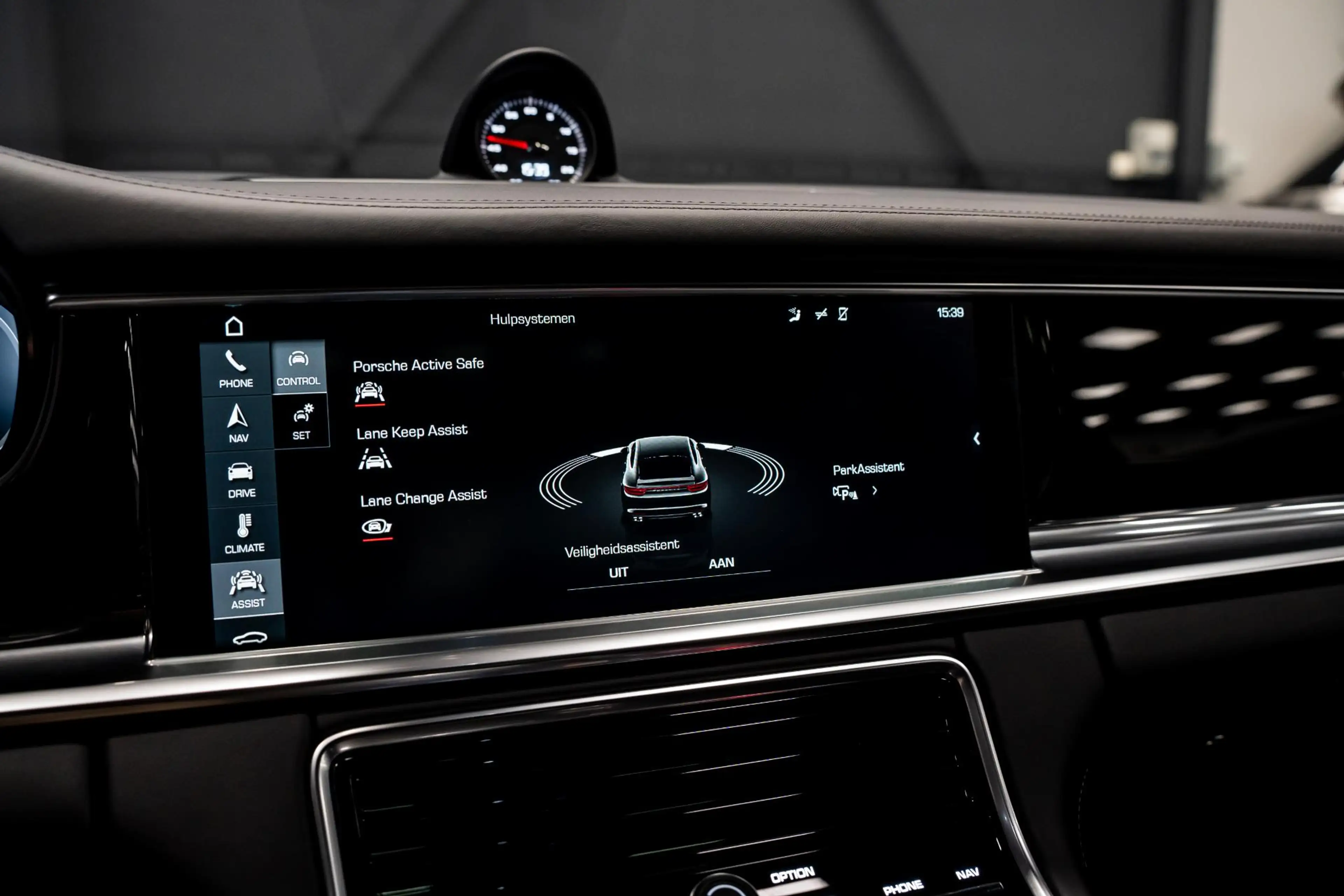 Porsche Panamera 4S 4.0 Diesel V8 *BOSE / Panorama / 18-wegs Stoele — photo 19
