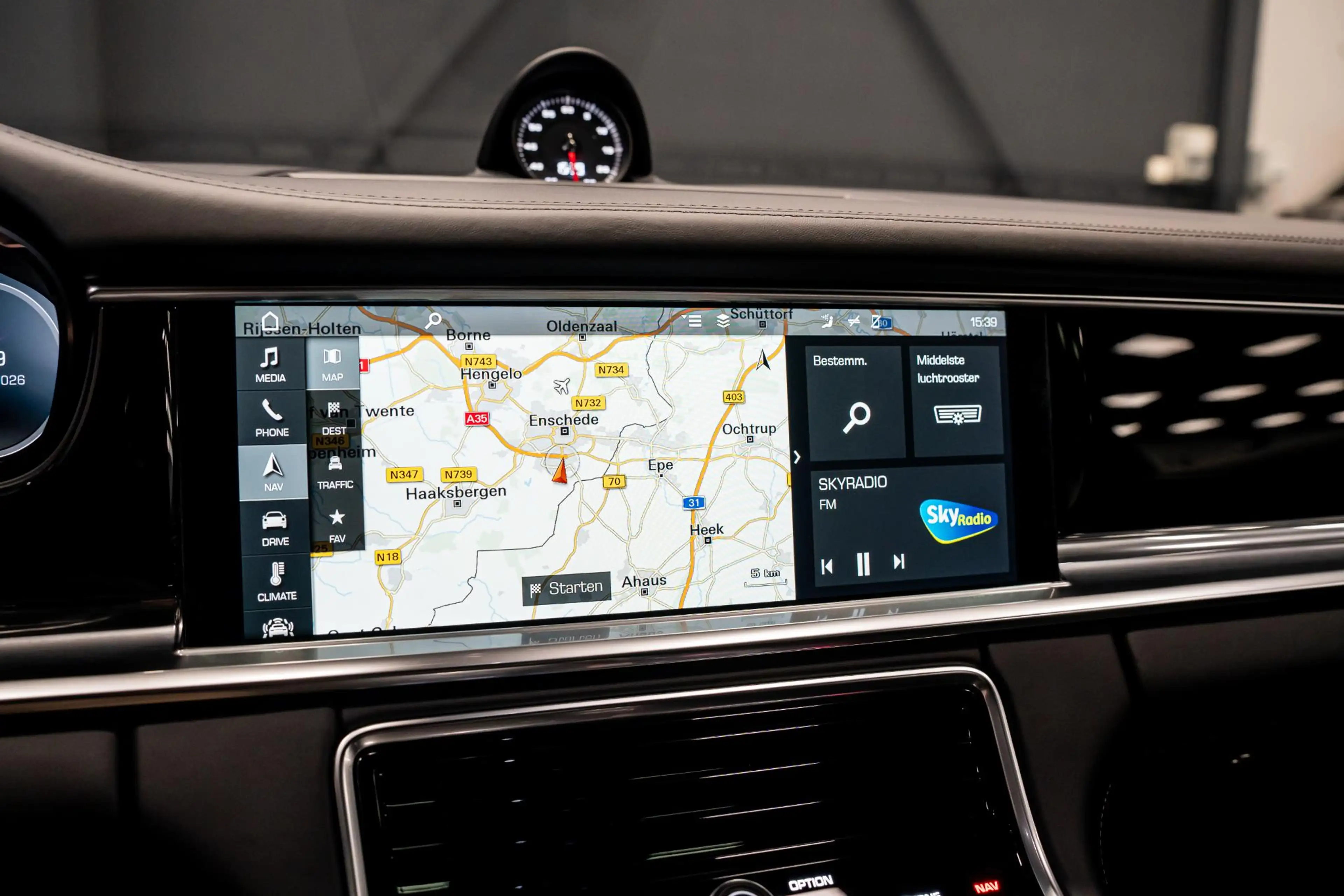 Porsche Panamera 4S 4.0 Diesel V8 *BOSE / Panorama / 18-wegs Stoele — photo 37