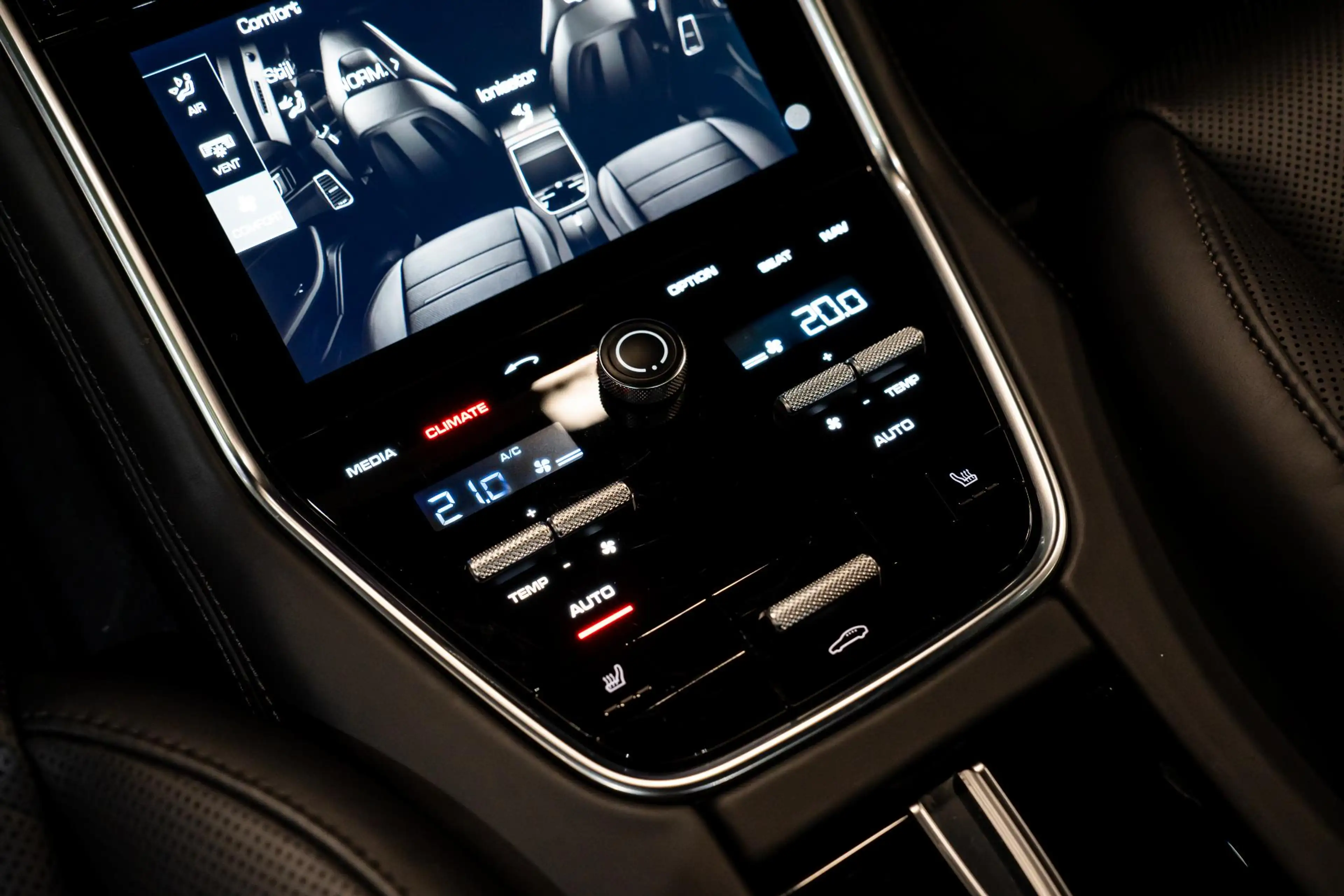 Porsche Panamera 4S 4.0 Diesel V8 *BOSE / Panorama / 18-wegs Stoele — photo 43