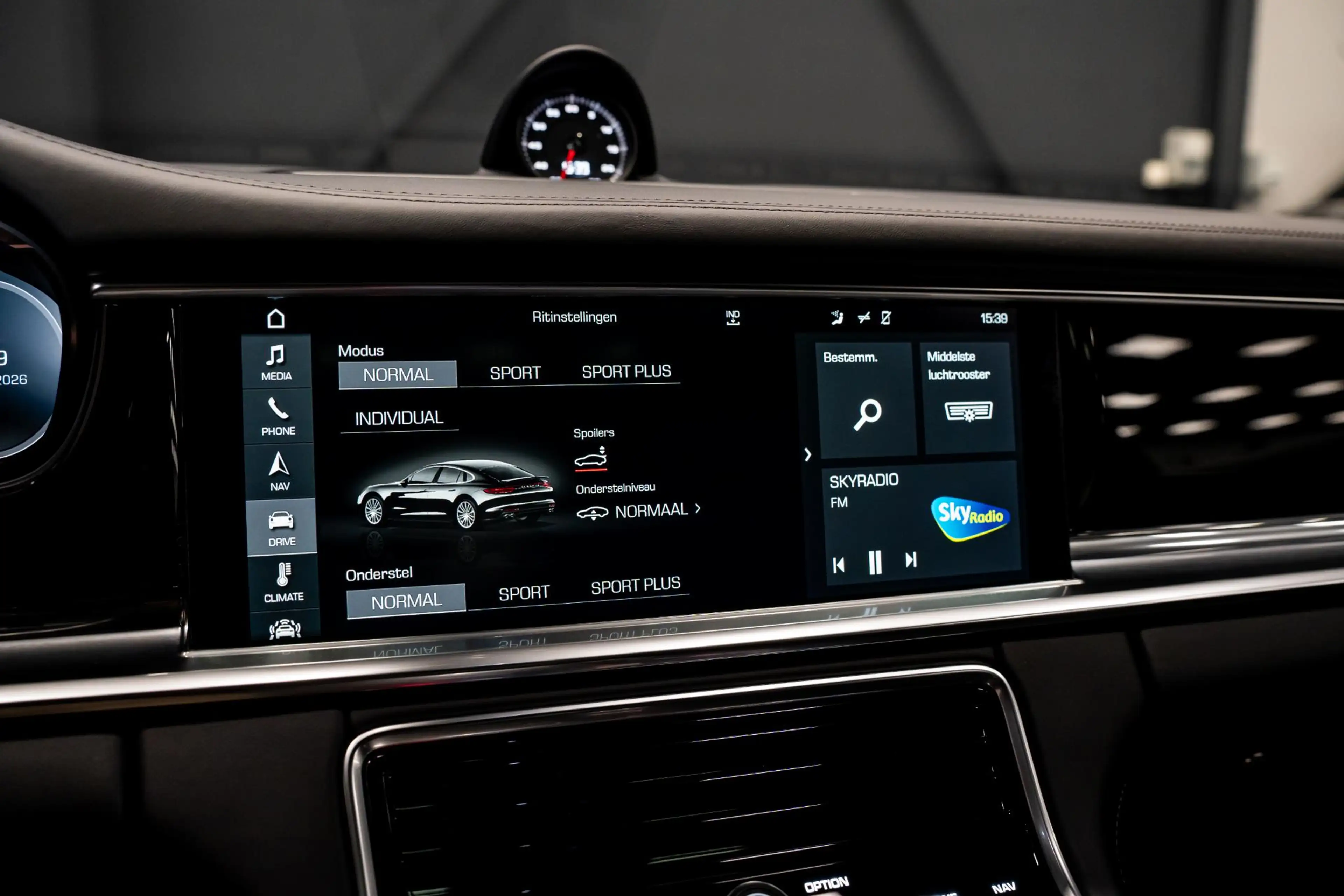 Porsche Panamera 4S 4.0 Diesel V8 *BOSE / Panorama / 18-wegs Stoele — photo 23
