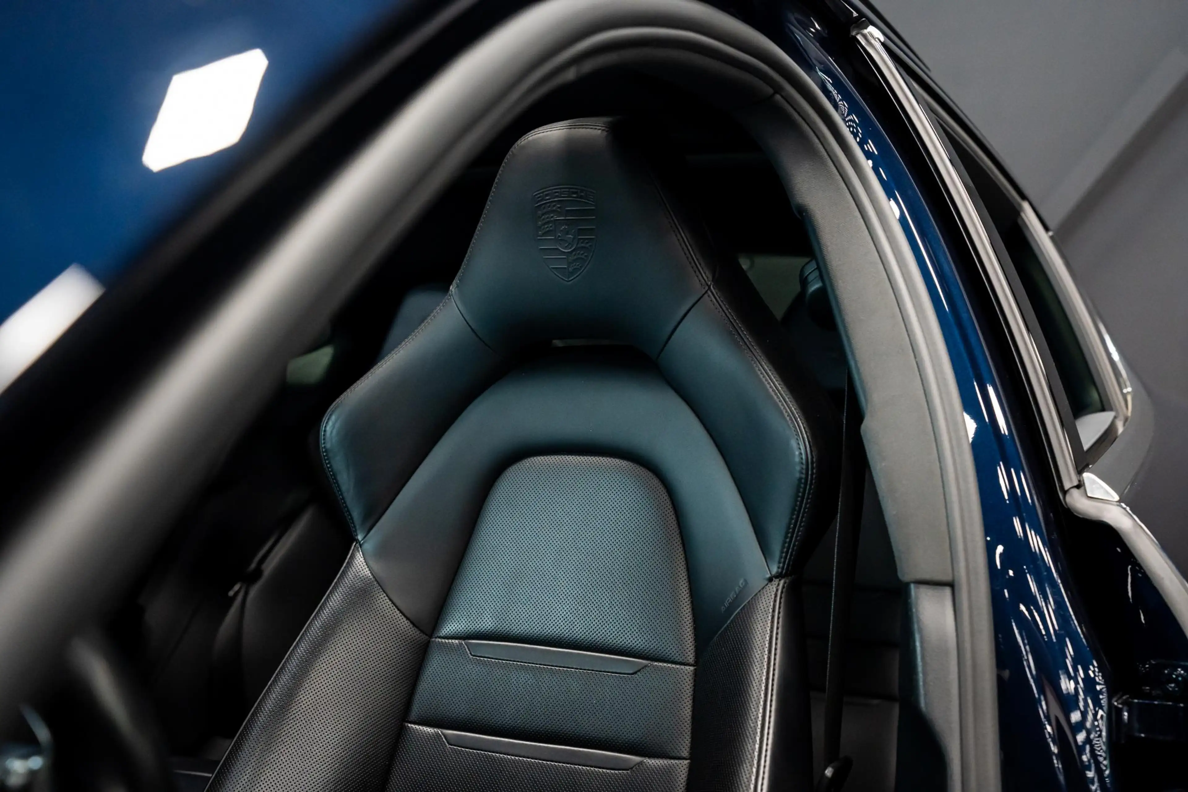 Porsche Panamera 4S 4.0 Diesel V8 *BOSE / Panorama / 18-wegs Stoele — photo 17