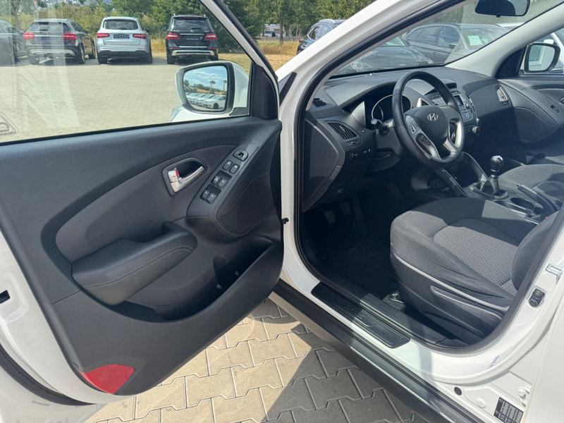 Hyundai iX35 5 Star Edition 2WD — photo 8