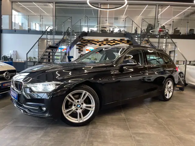 BMW 318 d Touring *Sport Line*LED*AHK*