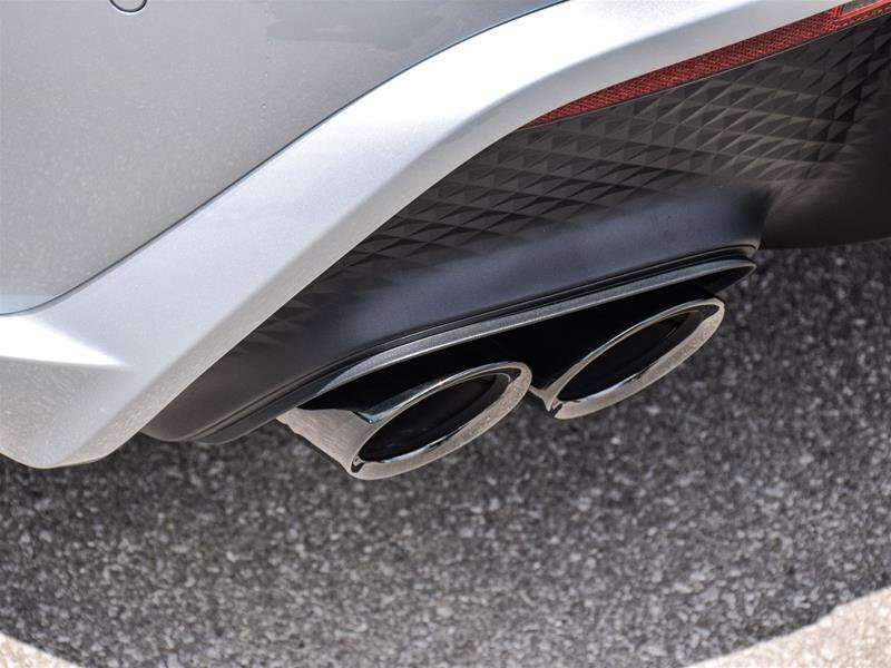 2024 Porsche Macan T Silver thumb 12