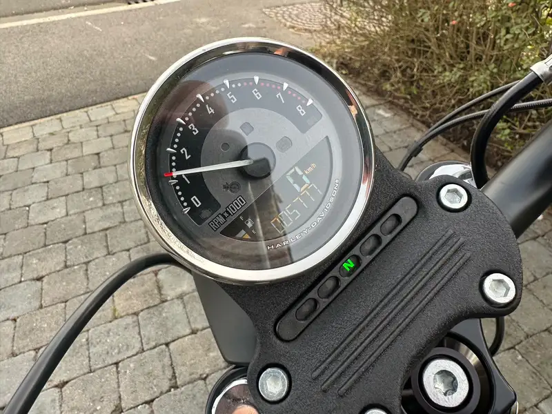 Harley-Davidson Iron 883 - foto 4