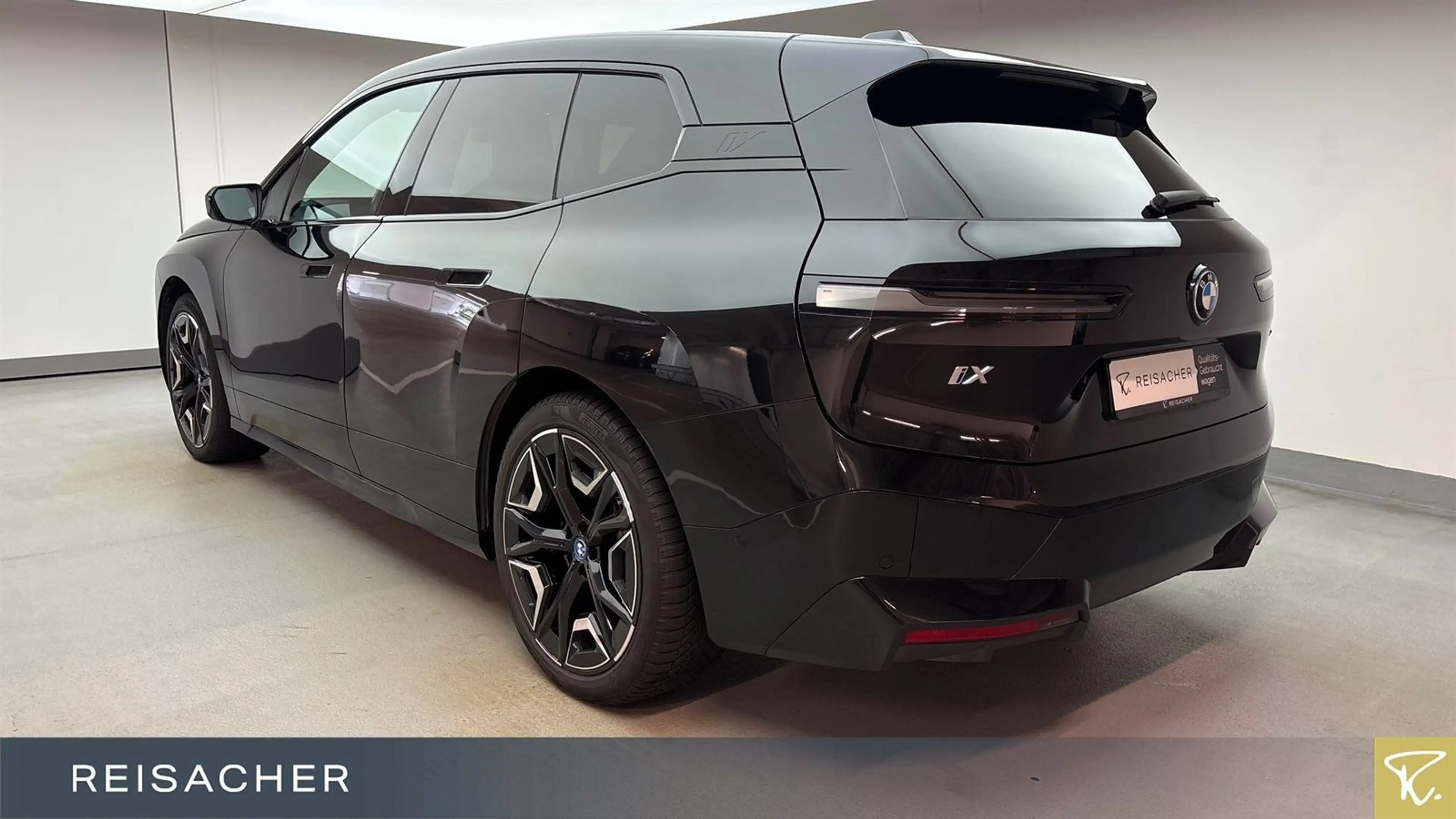 BMW iX A xDrive50,DrA+,ParkAs+,Iconic,H&K — photo 2