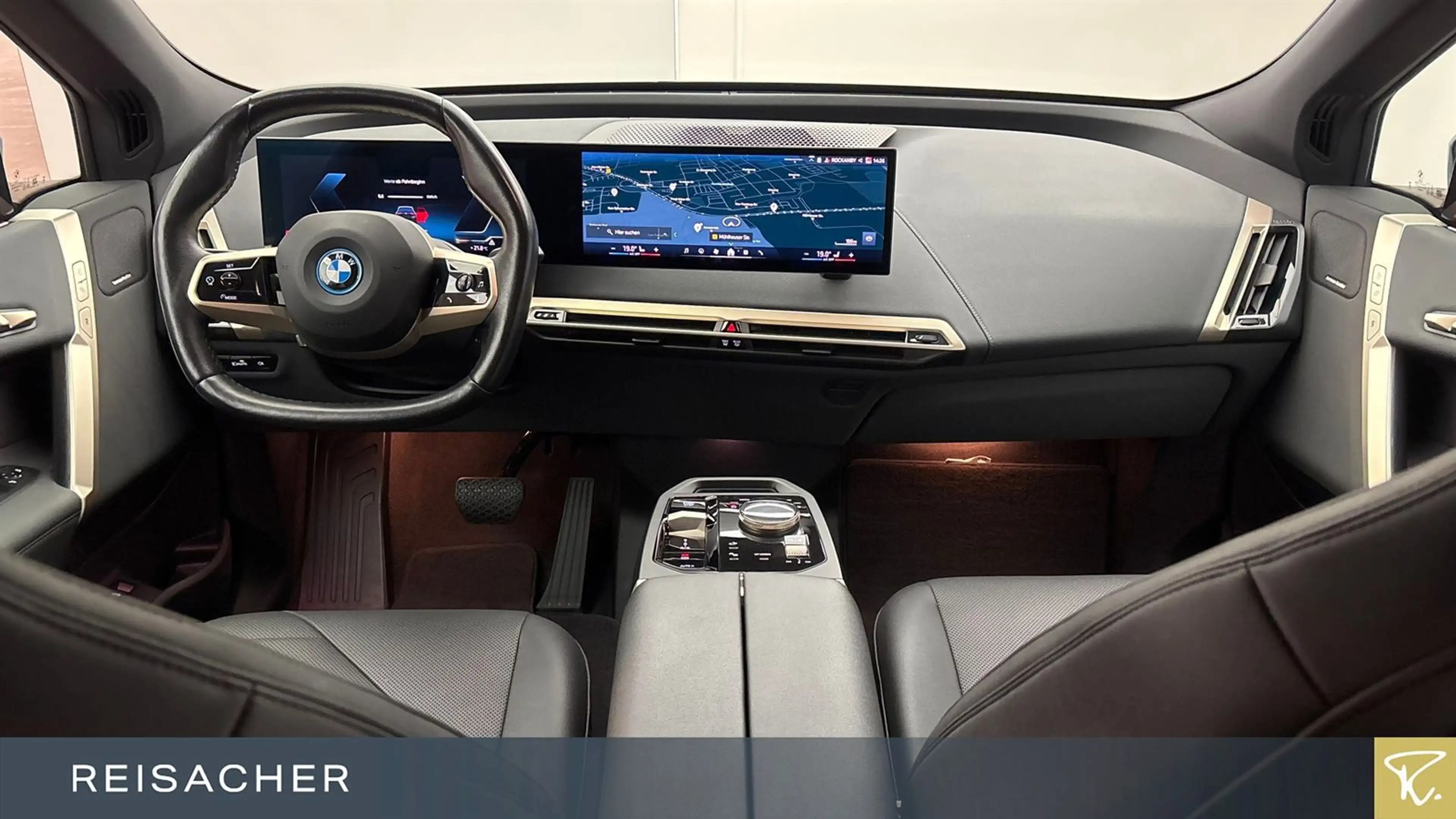 BMW iX A xDrive50,DrA+,ParkAs+,Iconic,H&K — photo 6