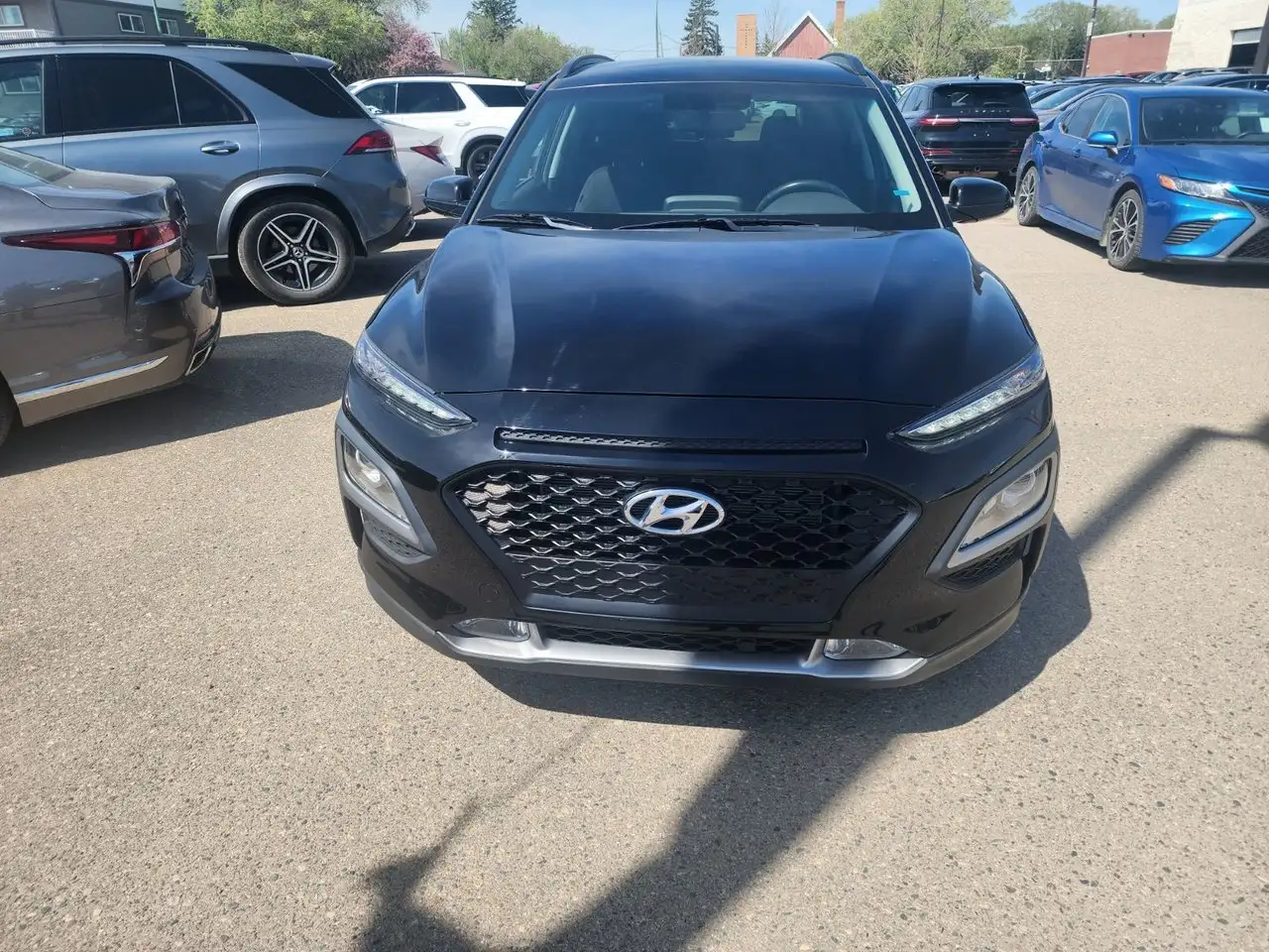 Hyundai KONA снимка Hyundai KONA