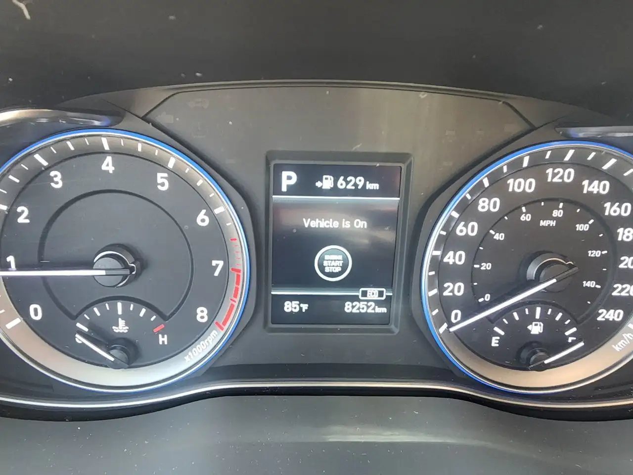 Hyundai KONA снимка Hyundai KONA