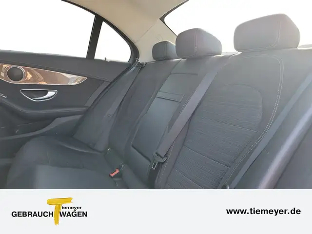 Mercedes-Benz C view 11