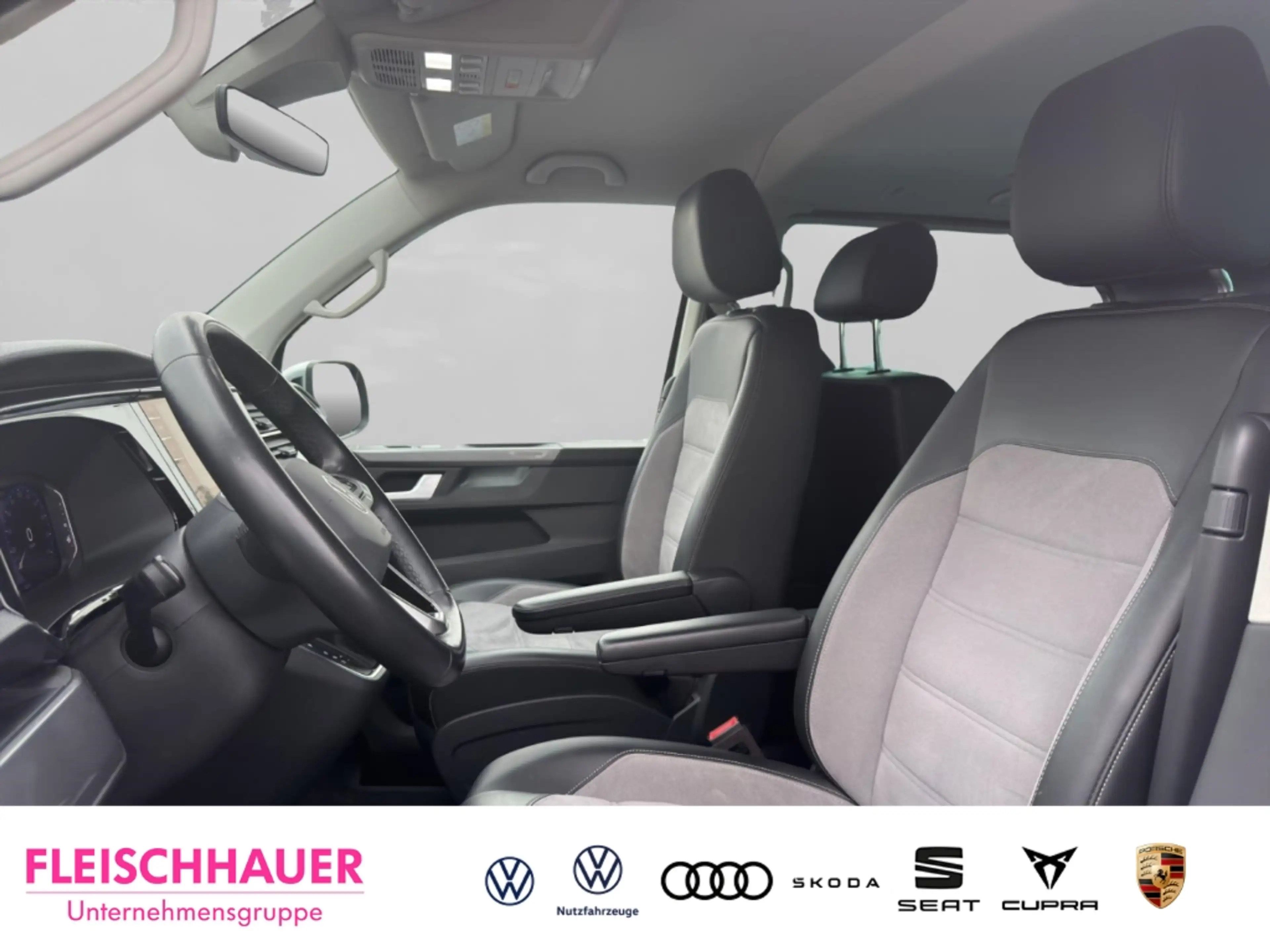 Volkswagen T6.1 Multivan 2,0 TDI Generation Six AHK+RK+LED+CarPlay+Navi+ACC — photo 7