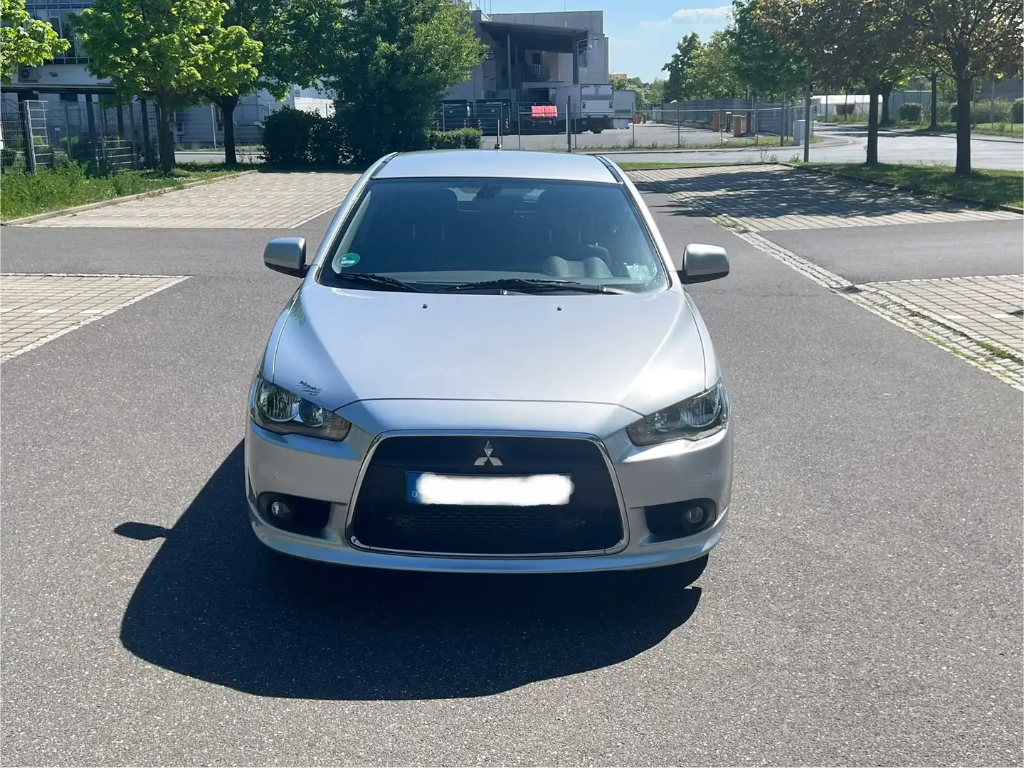 Mitsubishi Lancer Lancer Sportback 2.0 DI-D Silber - 2
