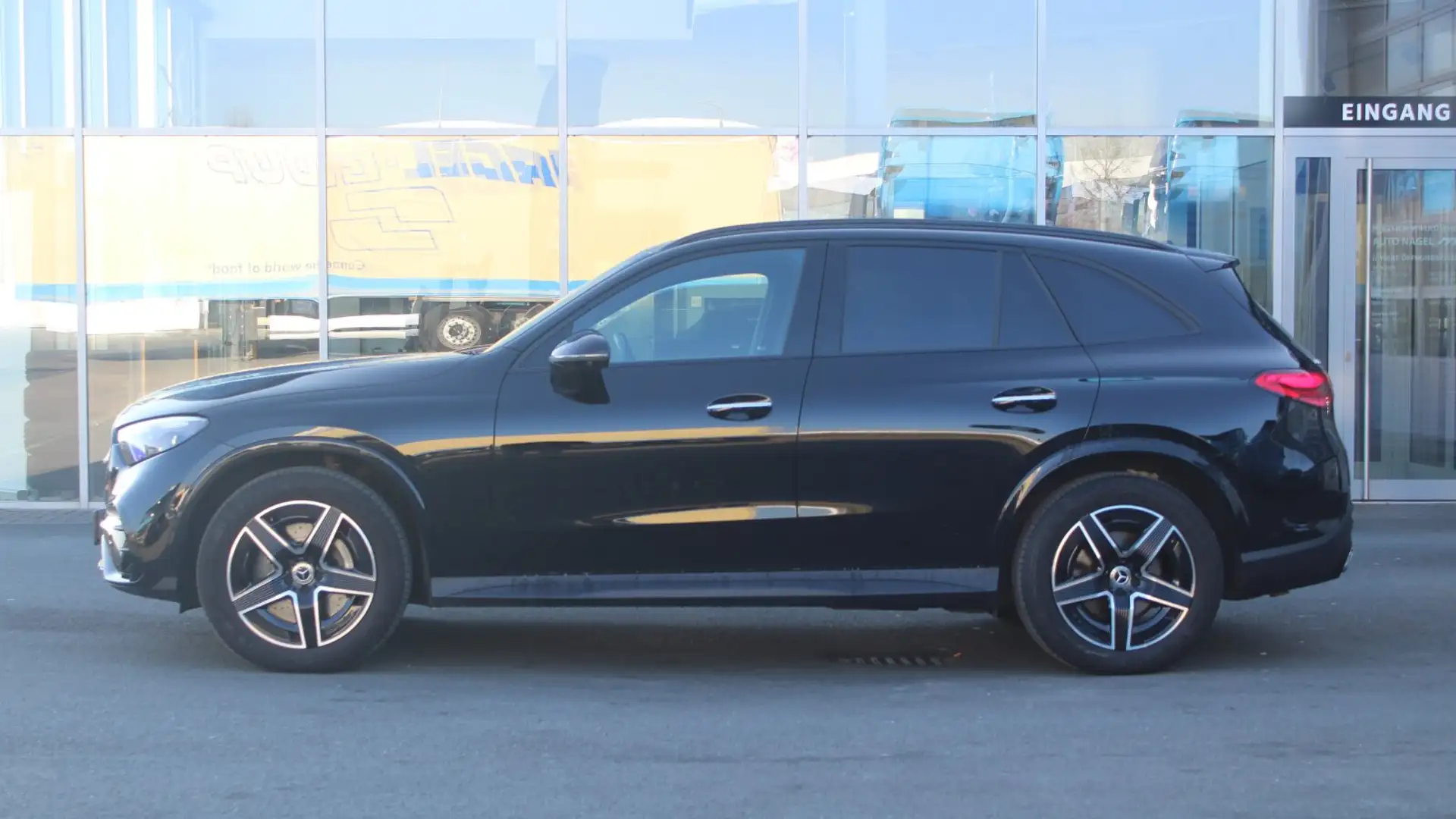 Mercedes-Benz GLC 300 GLC 300 d 4M AMG +AHK+360°+DIGITAL-LIGHT+NIGHT+ Negro - 2