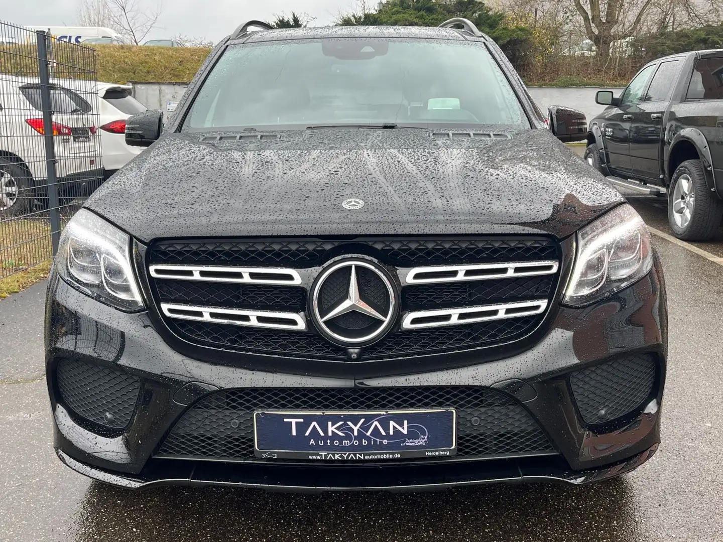 Mercedes-Benz GLS 500 4Matic / 2.Hand / PANO / 7-Sitzer / LED Negru - 2
