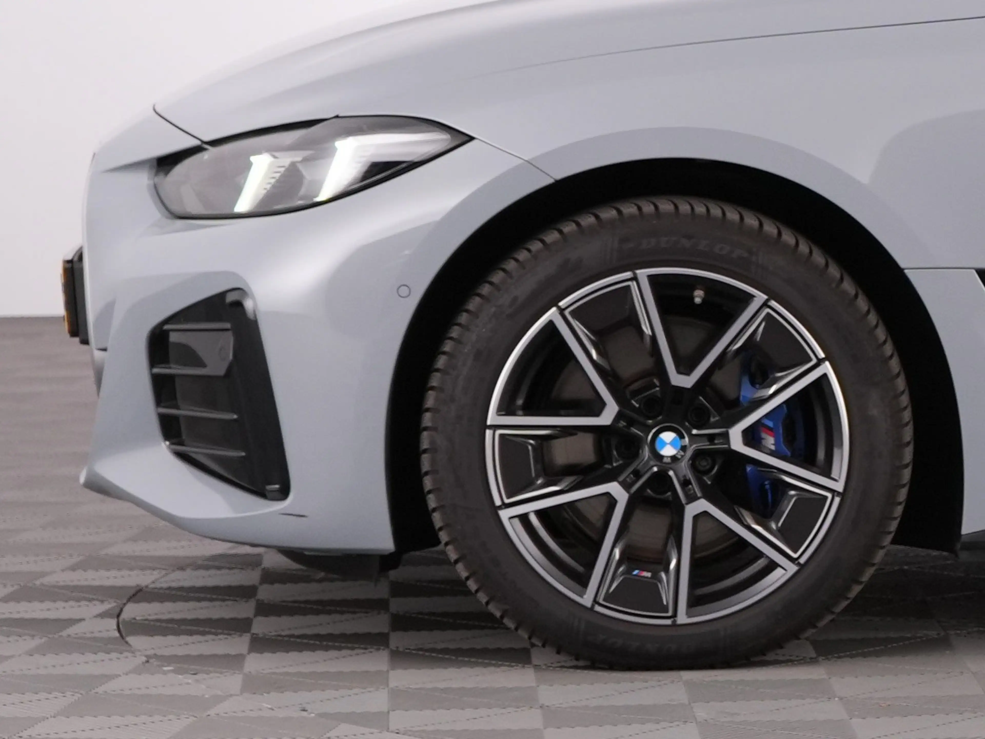 BMW i4 eDrive40 M Sport *SOH 94.3%* LEDER | Full LED | CA — photo 10