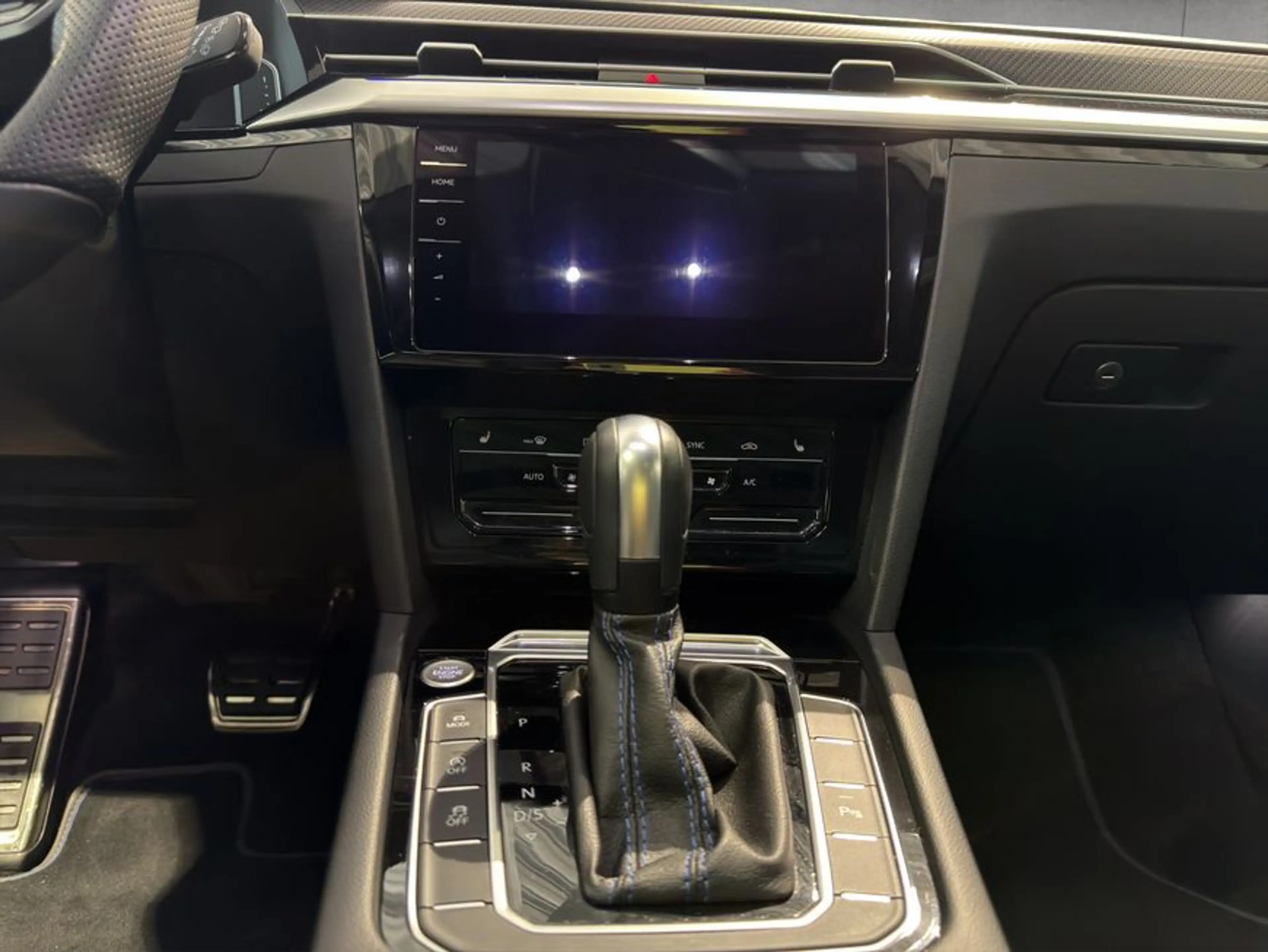 Volkswagen Arteon Shootingbrake R, 2.0 TSI 4M DSG, RFK,Navi — photo 15
