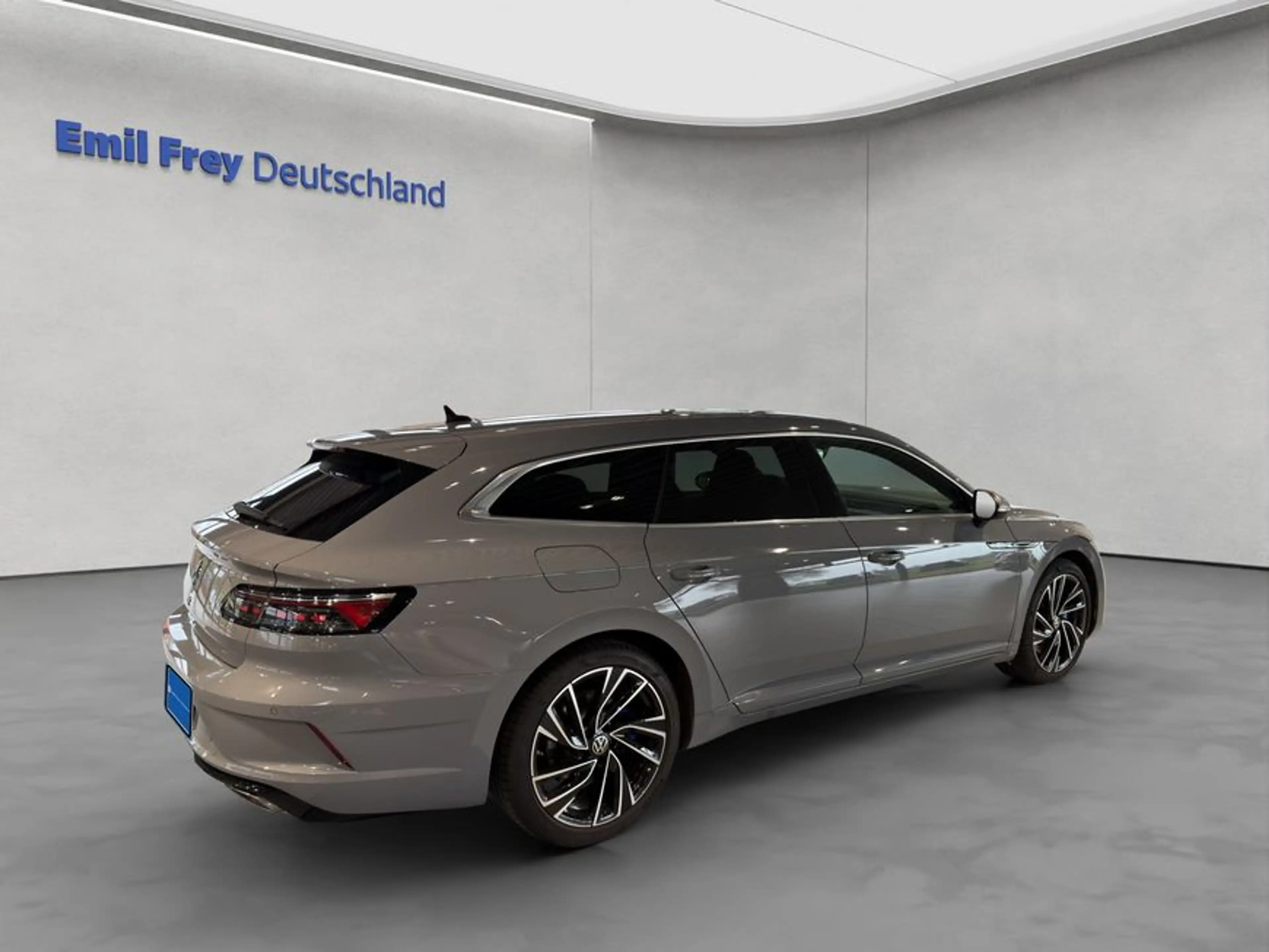 Volkswagen Arteon Shootingbrake R, 2.0 TSI 4M DSG, RFK,Navi — photo 6