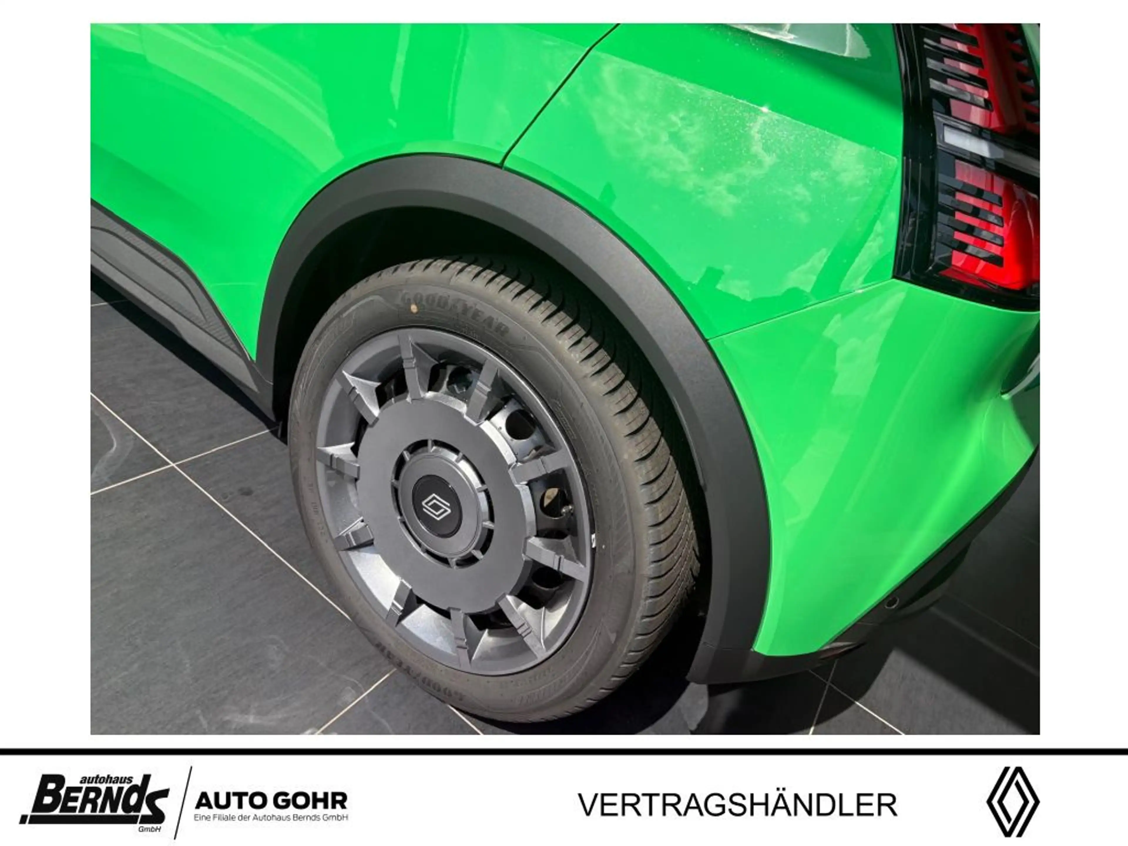 Renault R 5 E-Tech Evolution 120 Urban Range Ganzjahresreifen — photo 10