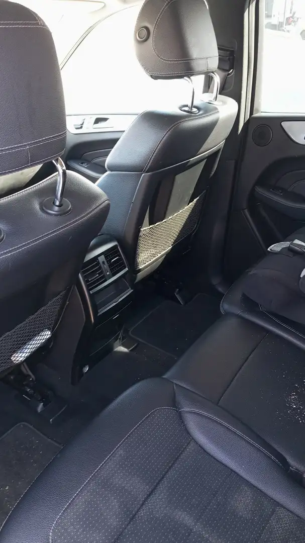 Mercedes-Benz ML 250 250BlueTec 4M 7G Plus - 2