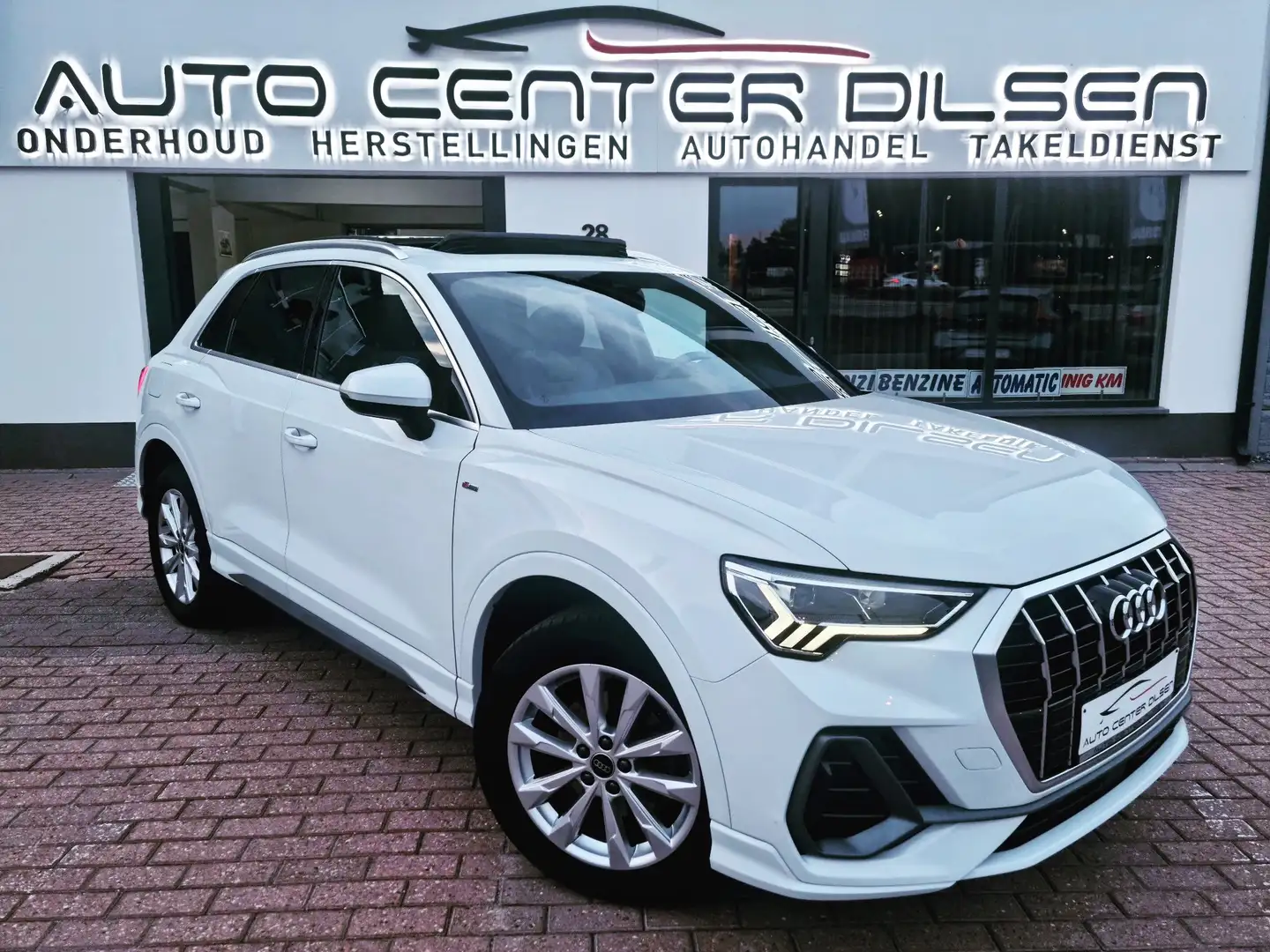 Audi Q3 35 TFSI S tronic S line Nieuwstaat Blanc - 1