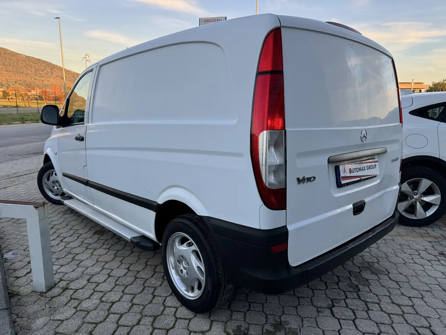 Mercedes-Benz Vito 109 CDI 3posti 2.2 Diesel Bianco - 2