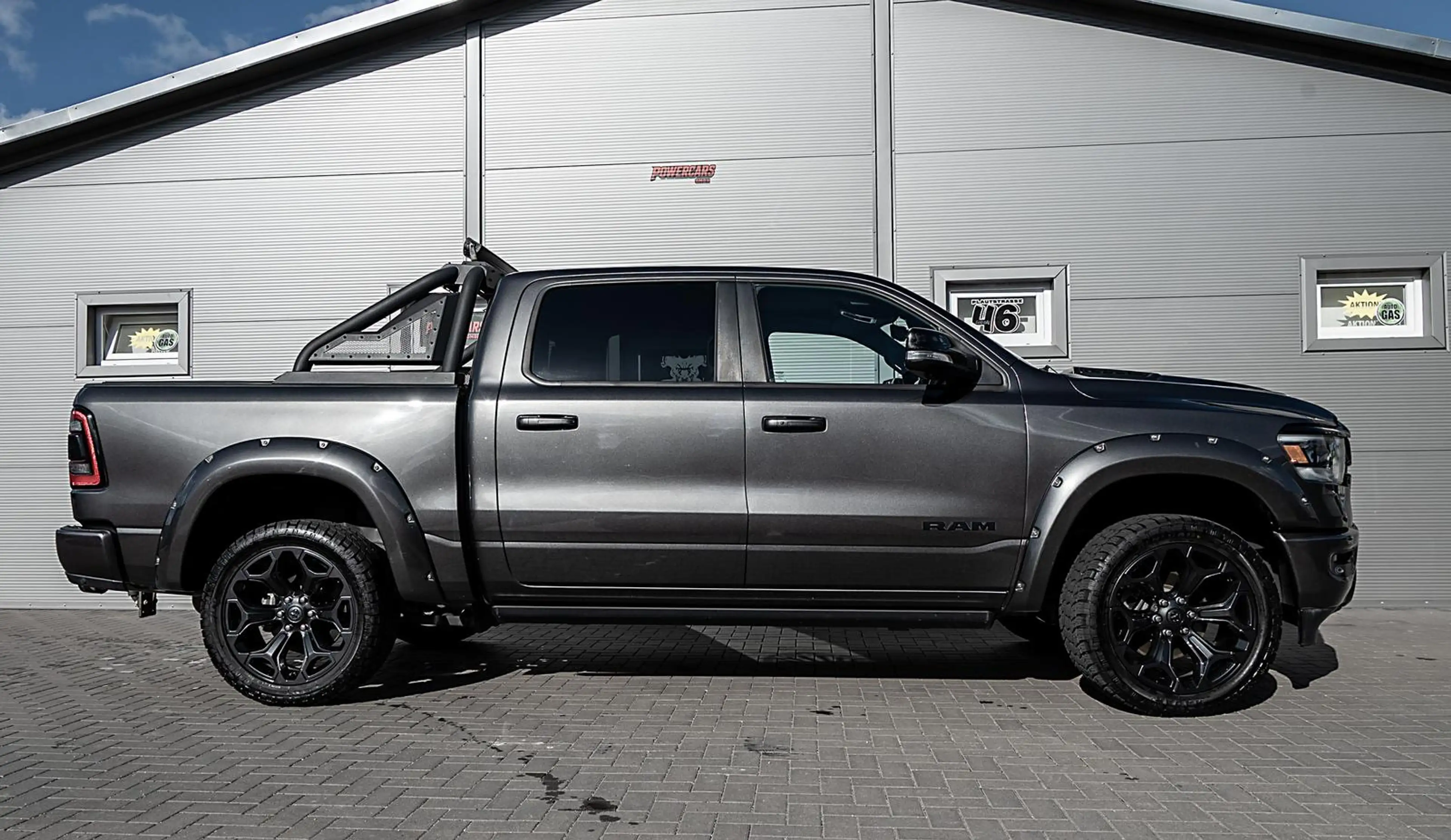 Dodge RAM 5,7l Laramie Night,LPG,LED,Bügel — photo 4