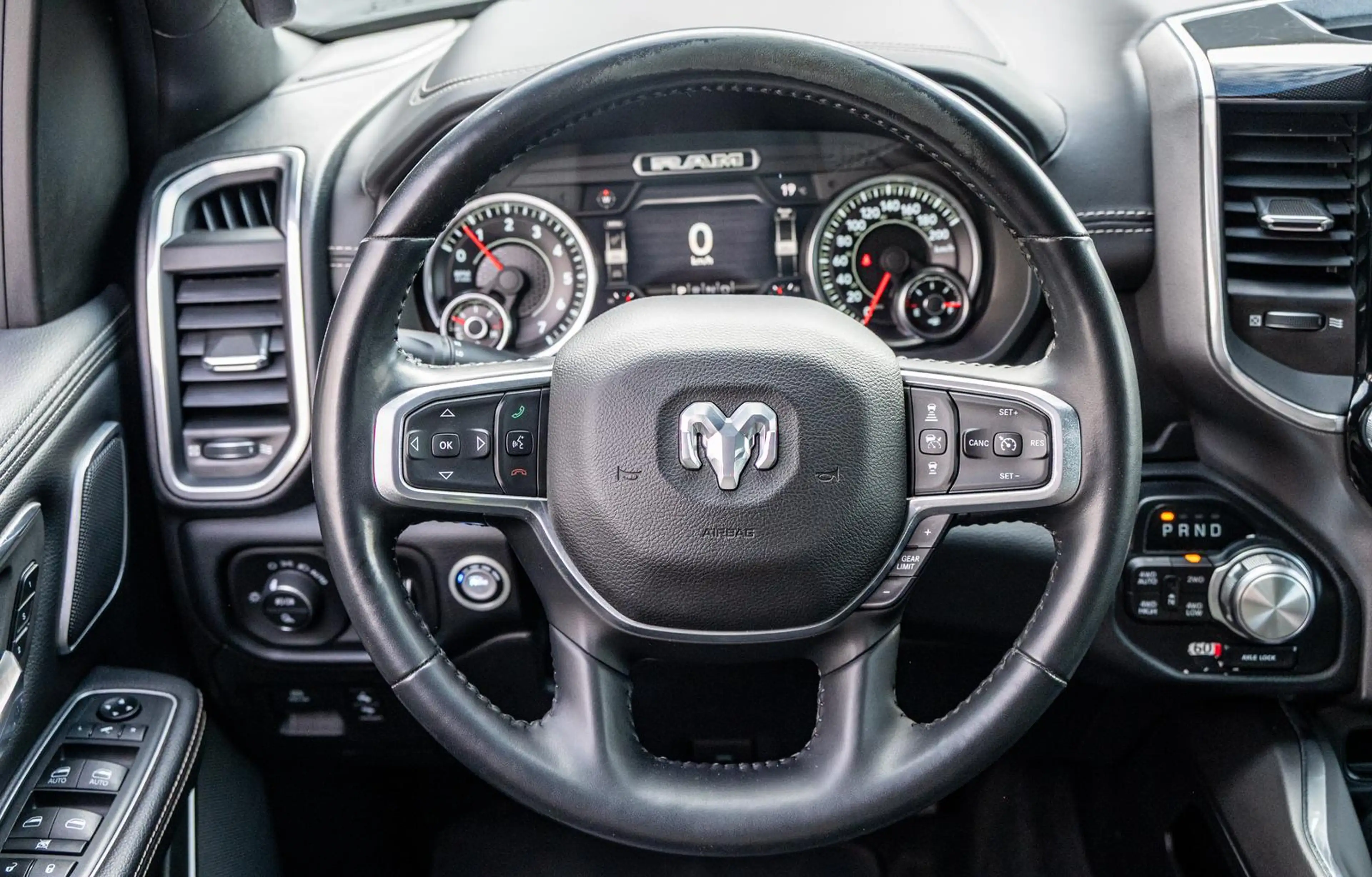 Dodge RAM 5,7l Laramie Night,LPG,LED,Bügel — photo 12