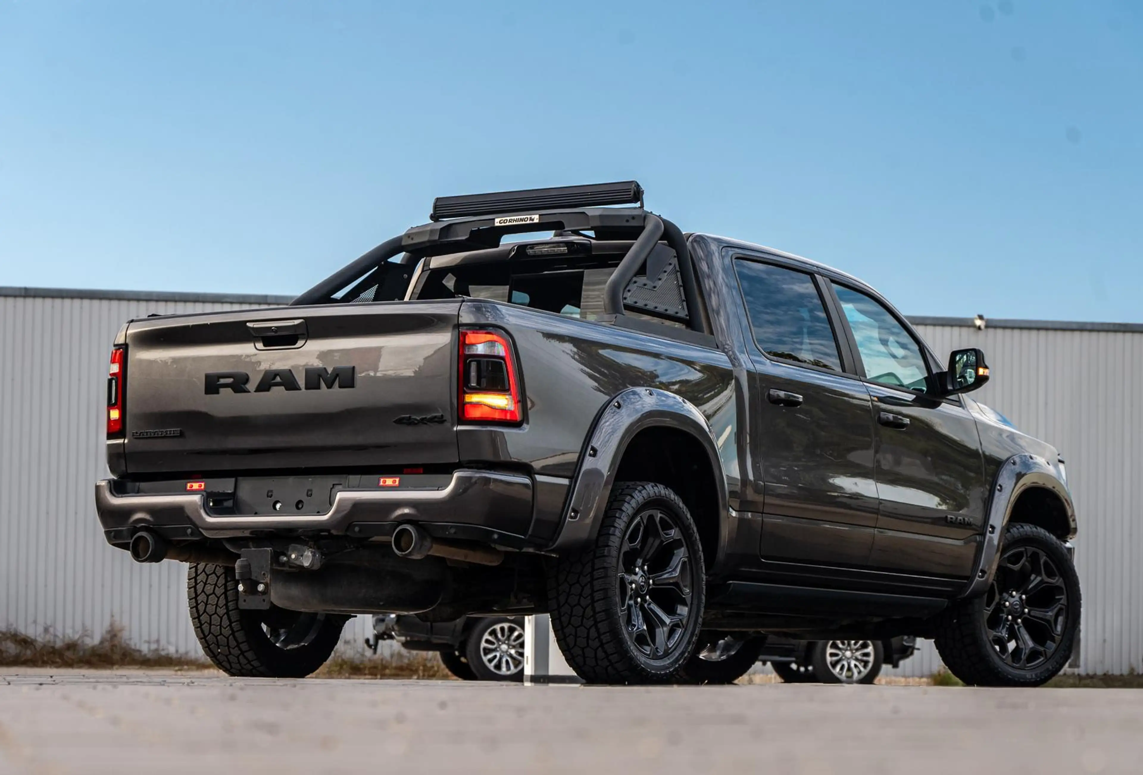 Dodge RAM 5,7l Laramie Night,LPG,LED,Bügel — photo 7