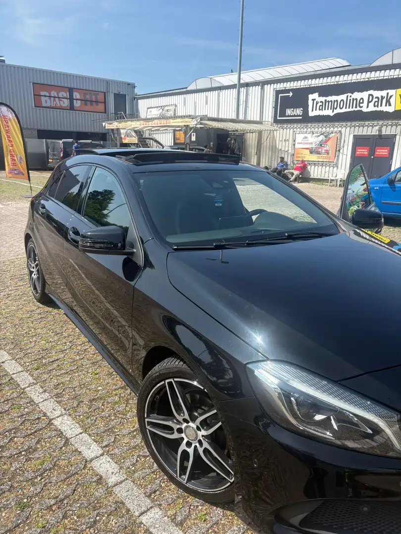Mercedes-Benz A 200 Ms. Edition Zwart - 2