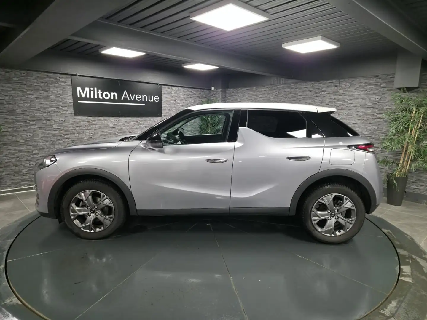 DS Automobiles DS 3 Crossback DS3 Crossback 1.5 BlueHDi - 110  Bastille Gris - 2