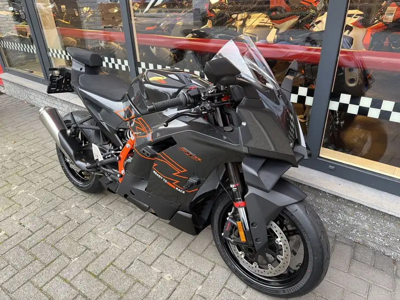 KTM 990 RC R - foto 2