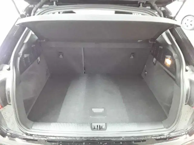 Audi Q2 view 15